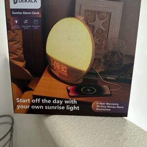 Sunrise Alarm Clock with Natural Light Simulation - White